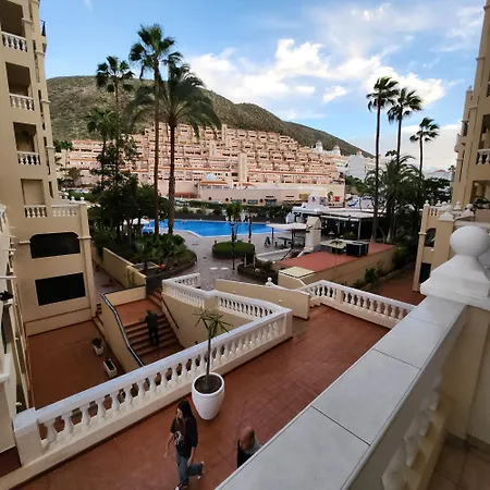 Studio In Castle Harbour With Pool Viewc015 Апартаменты