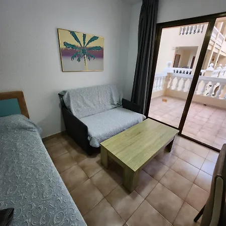 Studio In Castle Harbour With Pool Viewc015 Апартаменты Лос Кристианос